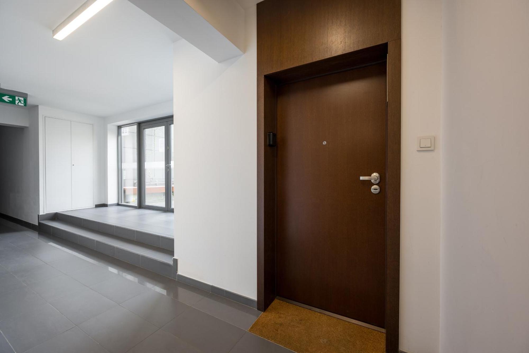 New Varsovia Comfort 569 Esterno foto